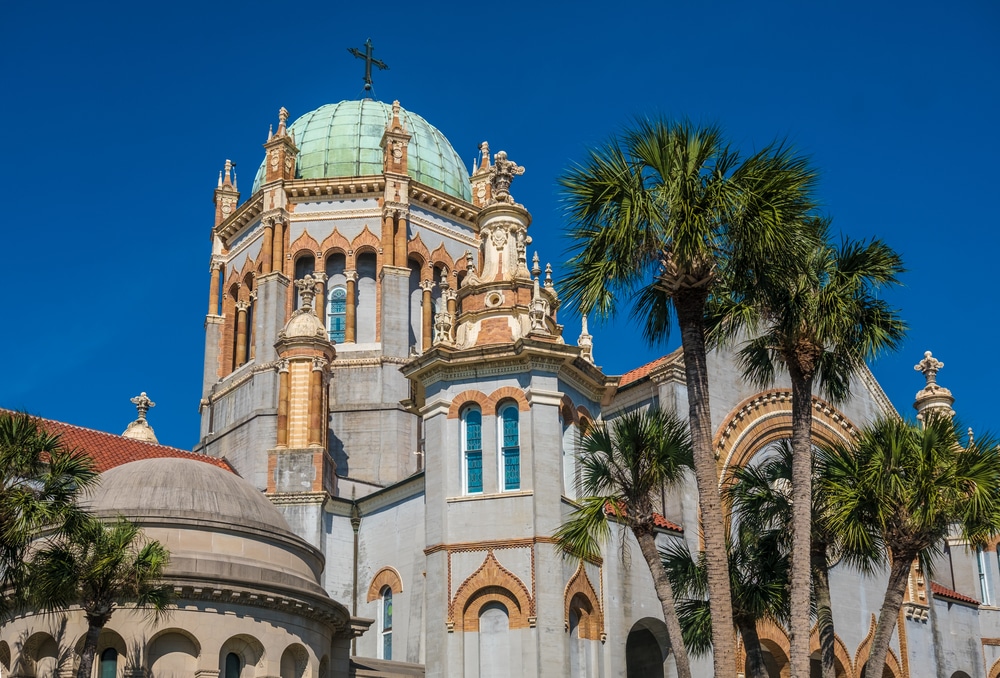 beautiful abandoned churches