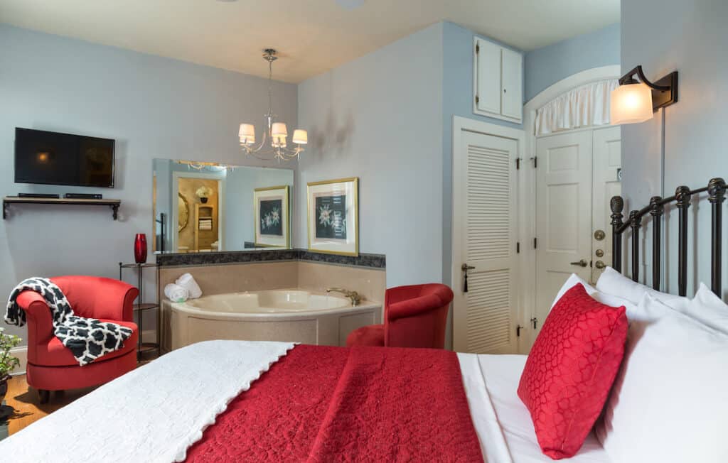 Book your St. Augustine Ghost Tours & Lodging